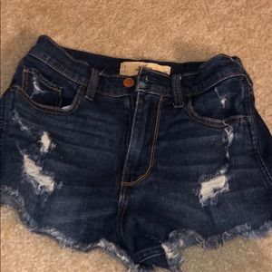 Hollister High rose shorts size 1